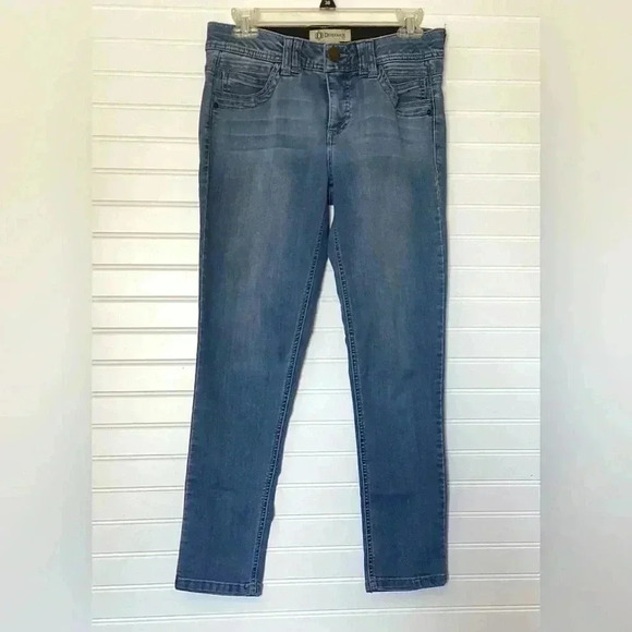 Democracy Ab Technology Jeans Size 6 Skinny Leg  Stretch Medium Wash - Picture 1 of 8